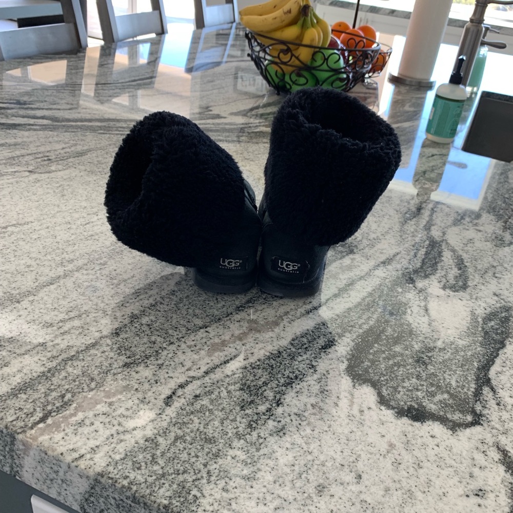 Black ugg tall classic ugg boots size 6